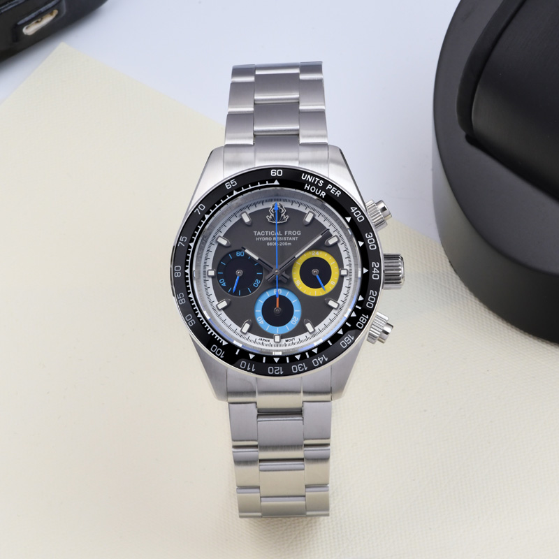 Tactical Frog Watch Stainless  - đánh giá và giá Solar Powered Watch
